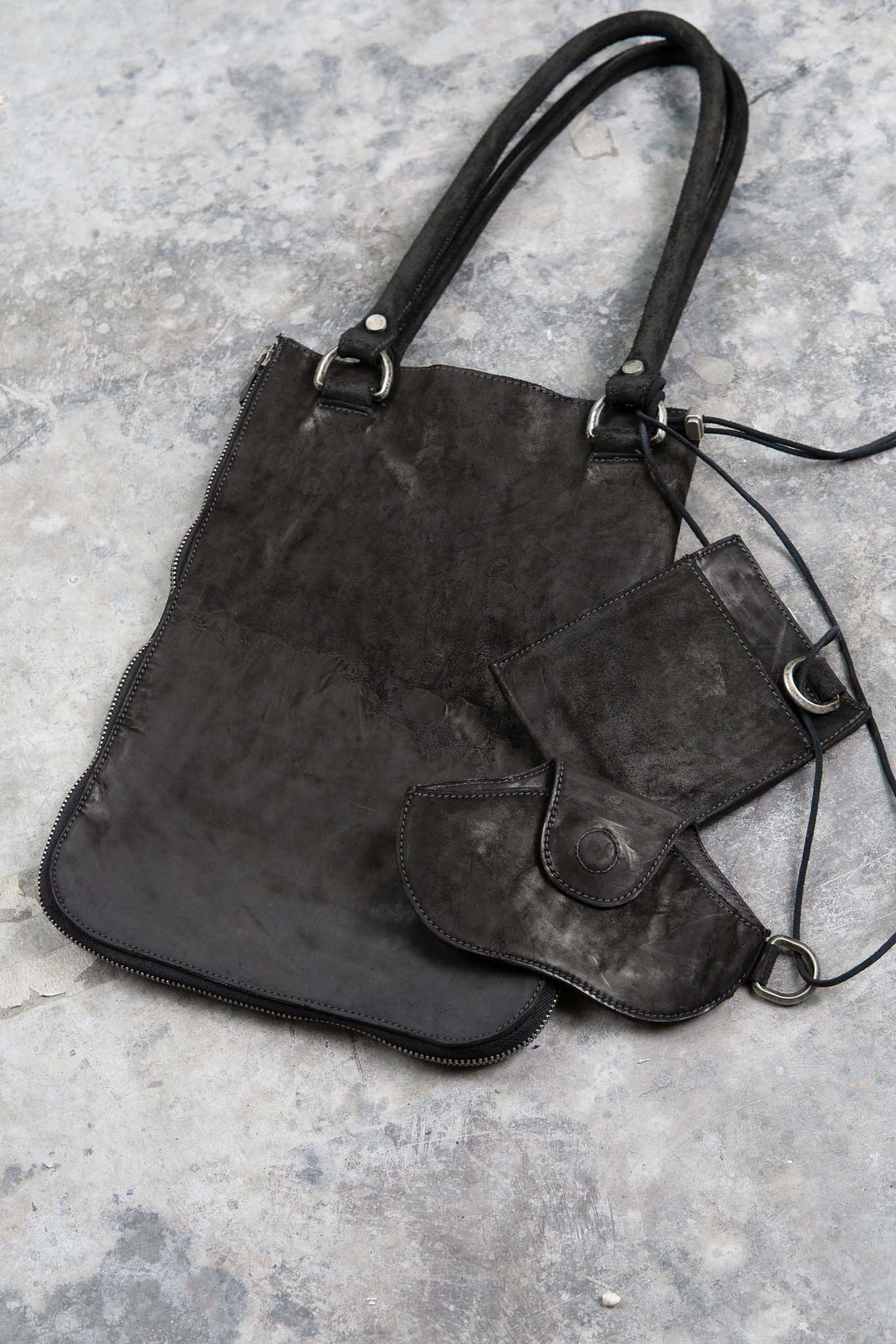 HORSE BUTT LEATHER BAG TOTO WB-1 UNLINED WITH SMALL PURSE AND GLASSES CASE PIECE DYED