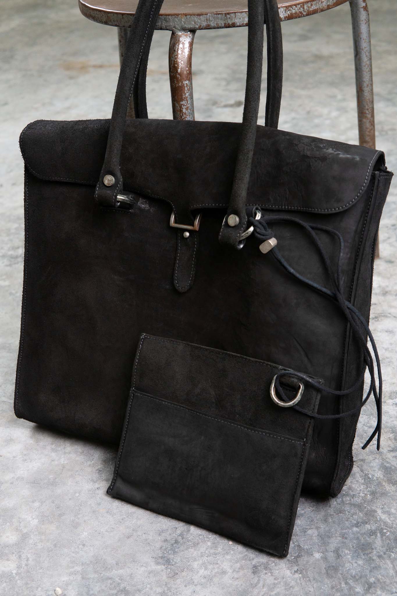 HORSE BUTT LEATHER BAG TOTO WB-3 UNLINED WITH MEDIUM PURSE PIECE DYED