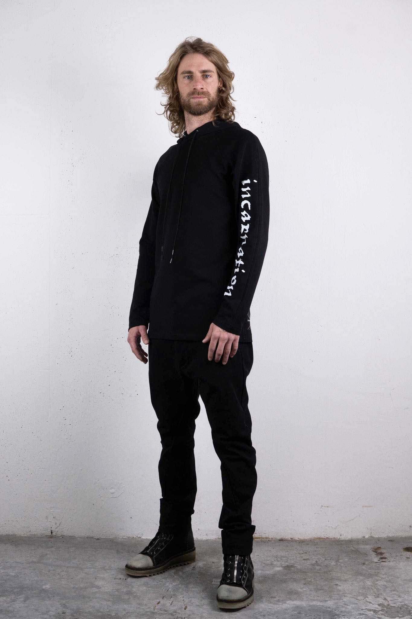 CUT & SAWN HOODED RAGLAN LONG SLEEVE