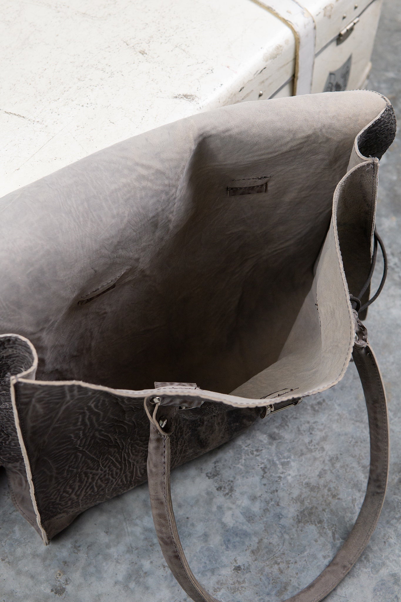 HORSE BUTT RG LEATHER BAG TOTO WB-3 UNLINED WITH MEDIUM PURSE