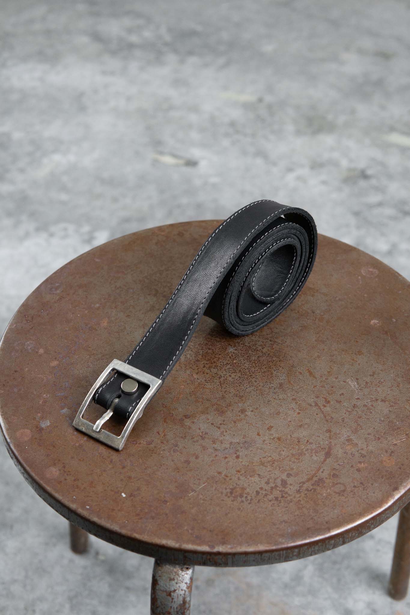 HORSE LEATHER BELT SQARE 30