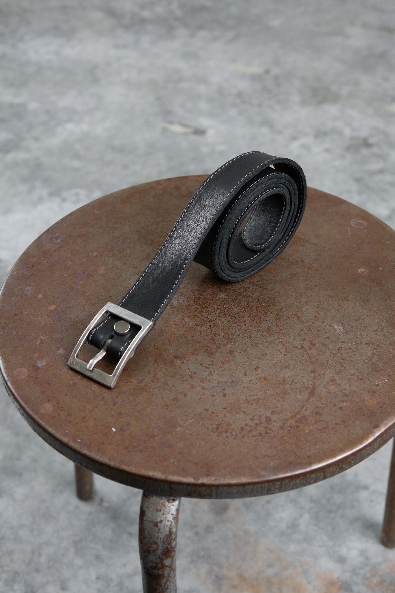 HORSE LEATHER BELT SQARE 30
