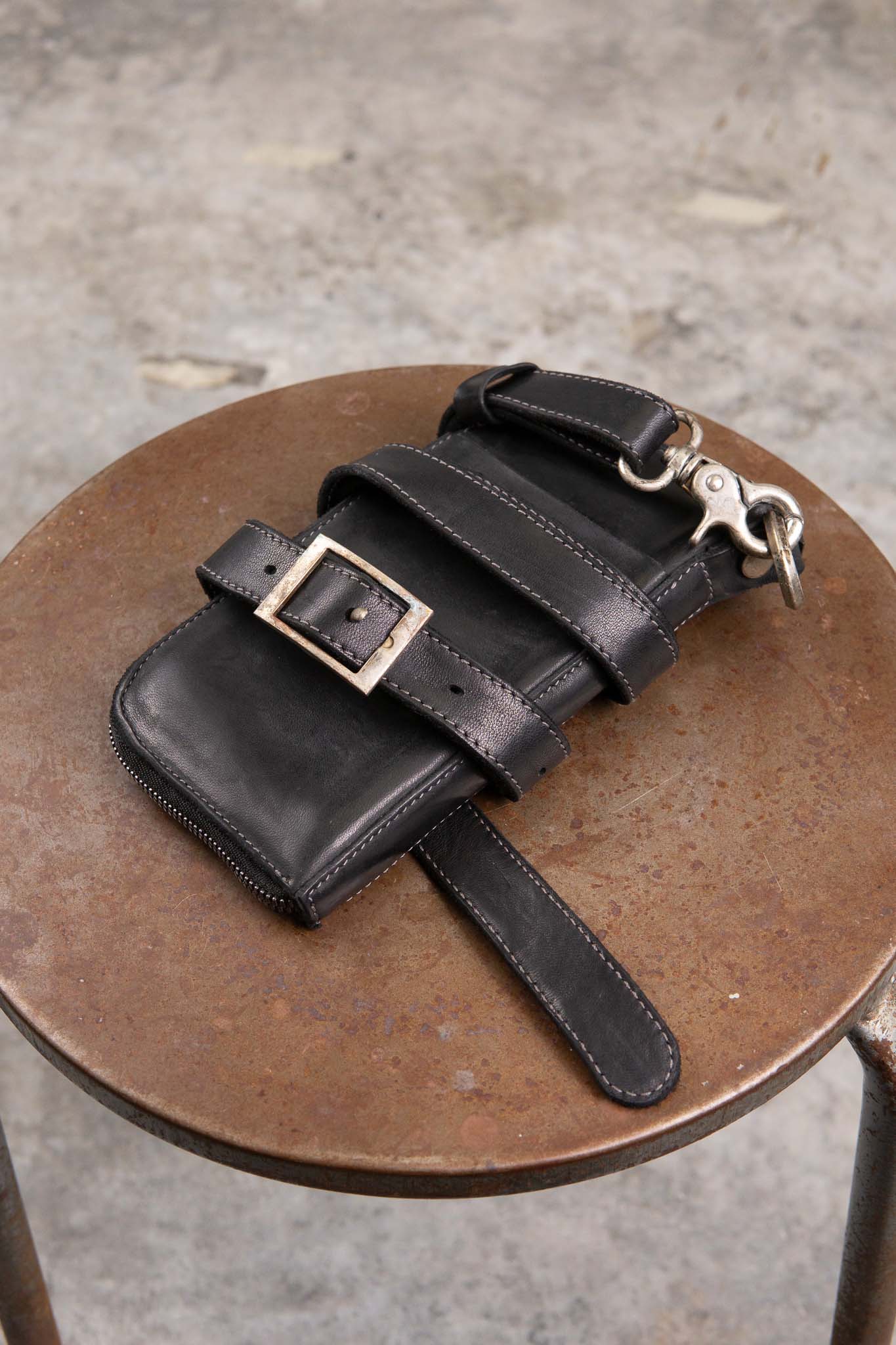 HORSE BUTT LEATHER WALLET POUCH