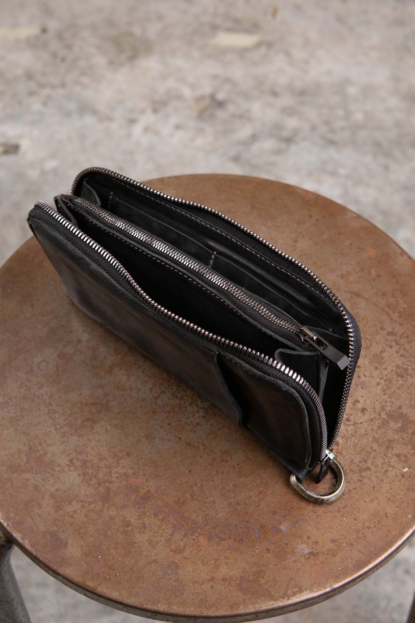 HORSE BUTT LEATHER WALLET POUCH