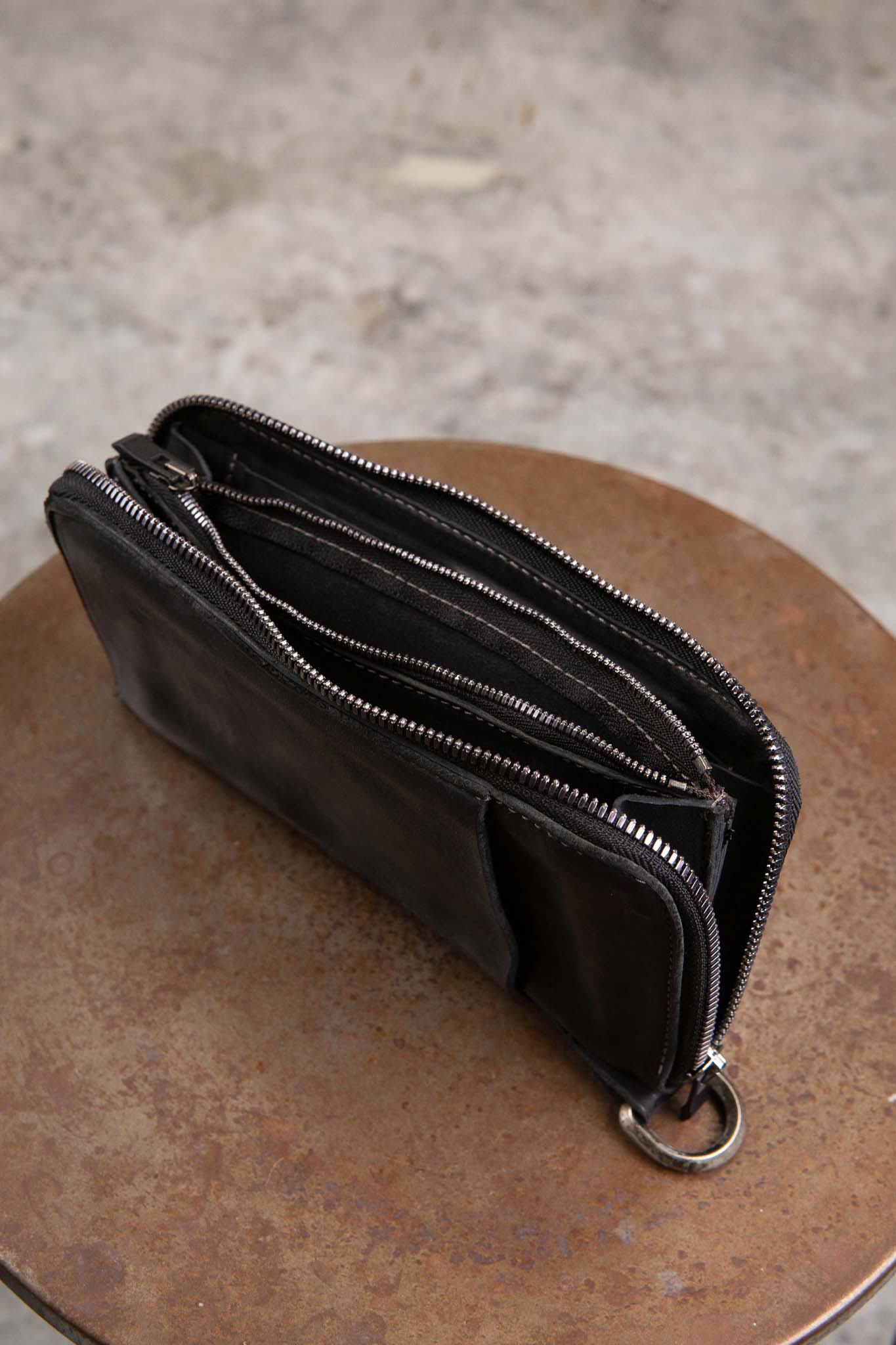 HORSE BUTT LEATHER WALLET POUCH