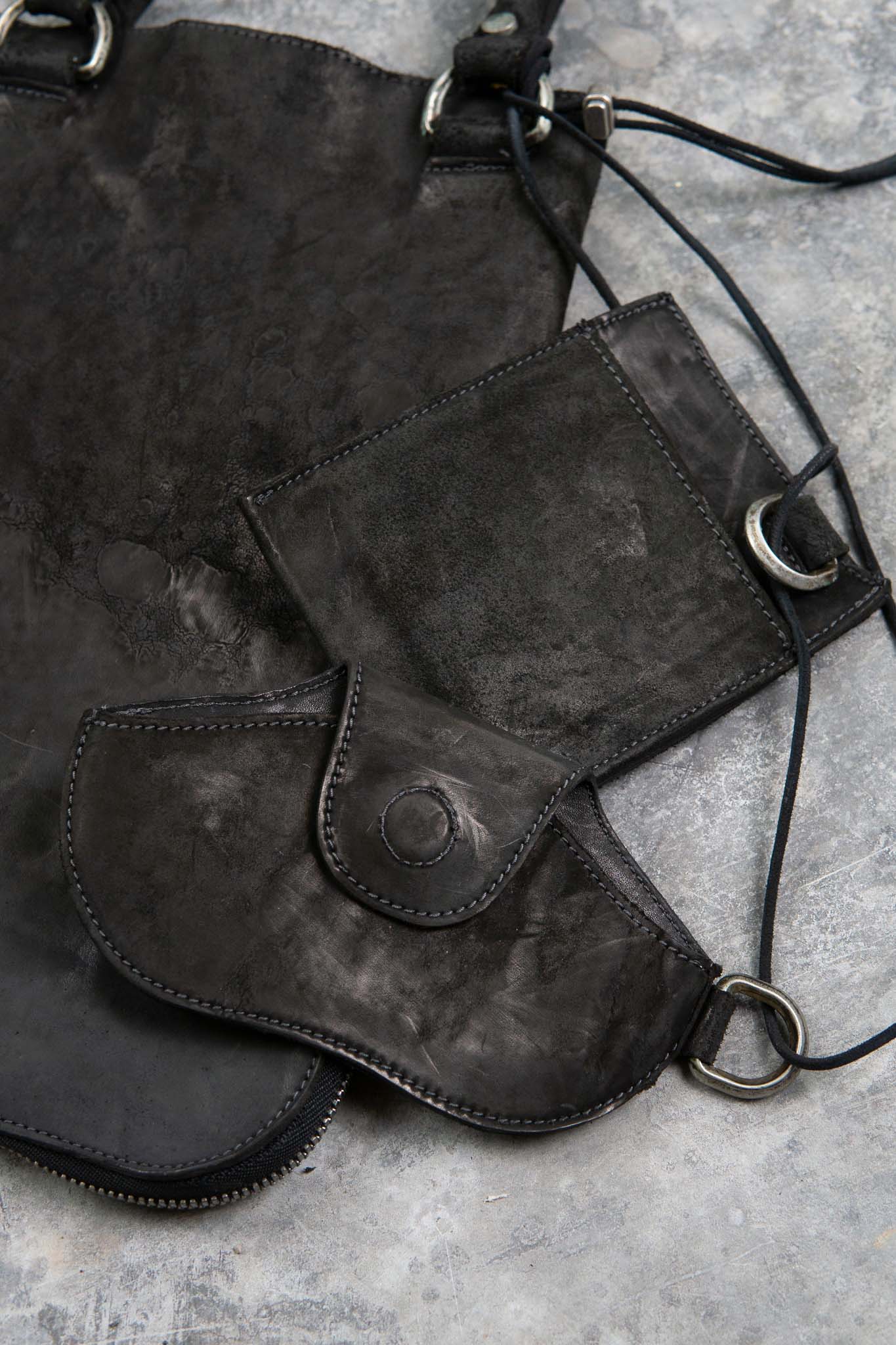 HORSE BUTT LEATHER BAG TOTO WB-1 UNLINED WITH SMALL PURSE AND GLASSES CASE　PIECE DYED