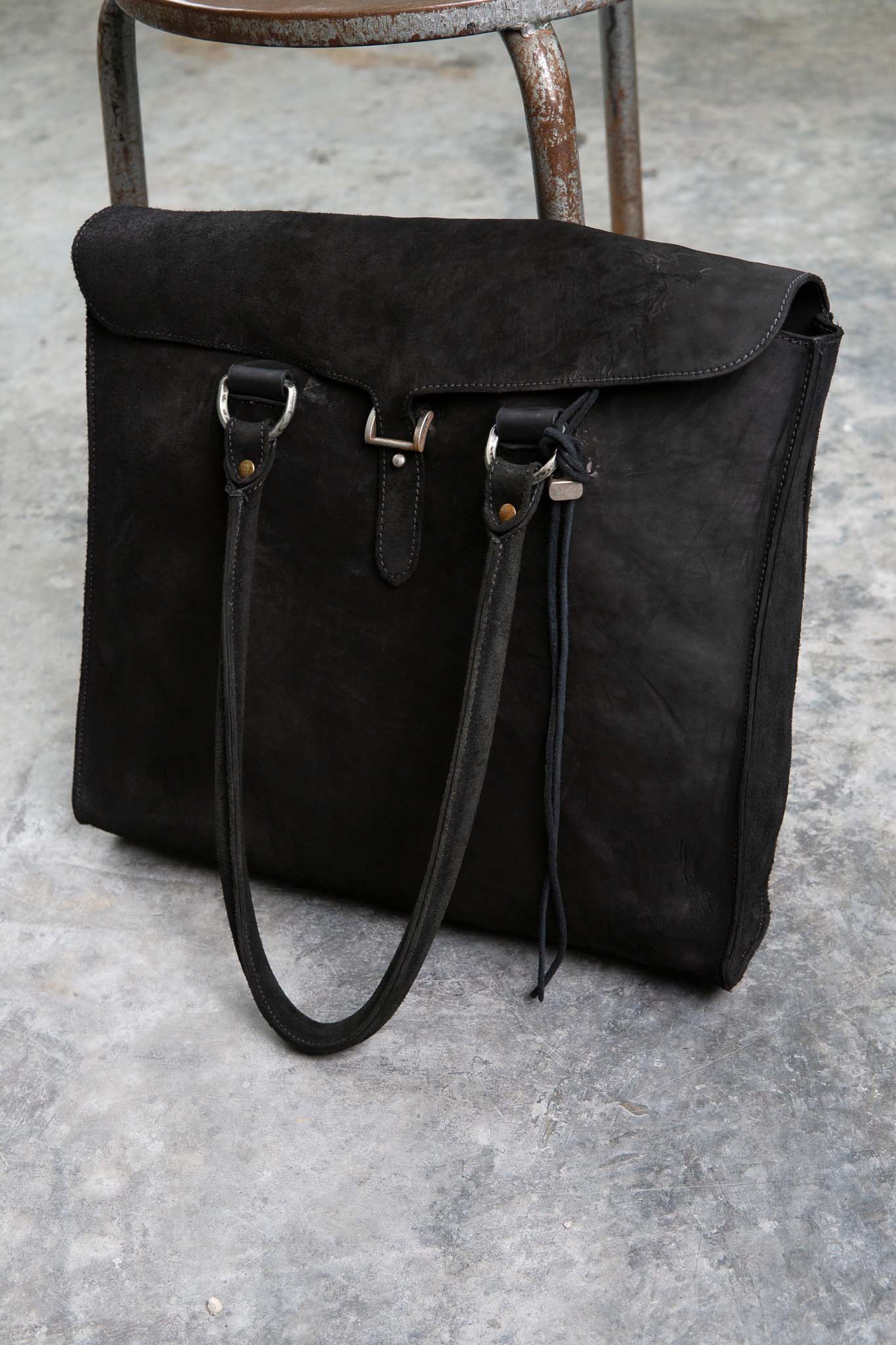 HORSE BUTT LEATHER BAG TOTO WB-3 UNLINED WITH MEDIUM PURSE PIECE DYED