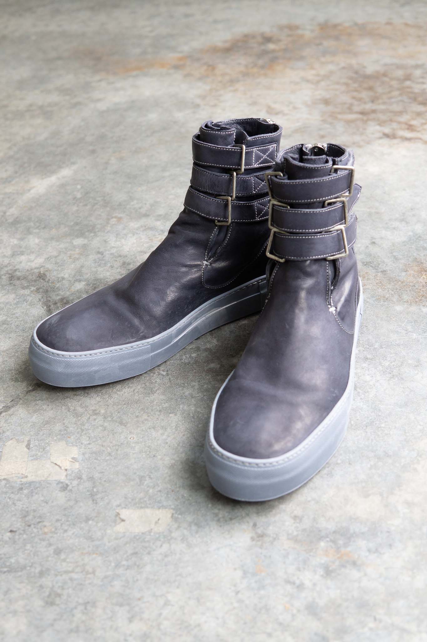 HORSE  WHITE LEATHER SNEAKER DR-4Z WHITE HIGH RUBBER SOLES PIECE DYED