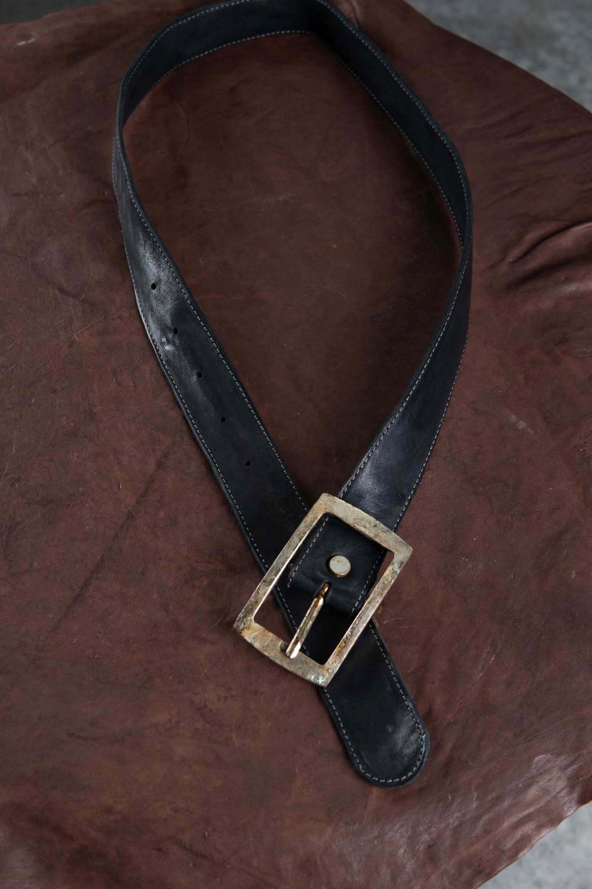 HORSE LEATHER BELT SQARE 40